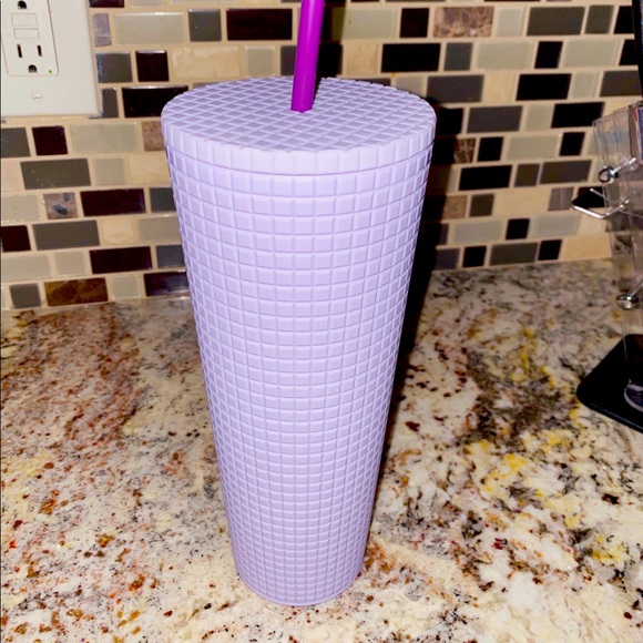 Lilac Starbucks Tumblr - Picture 2 of 3